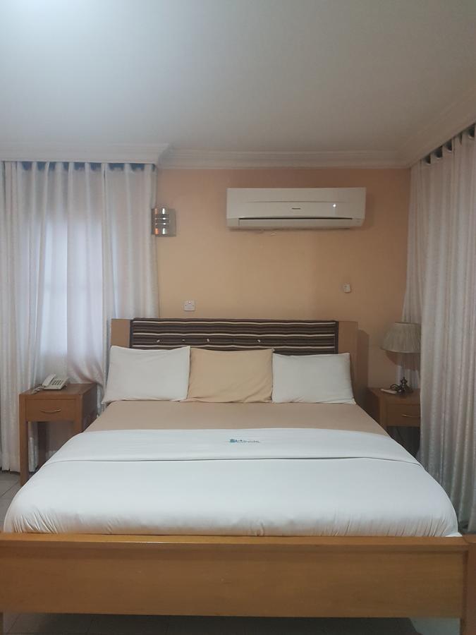 Hillside Gardens Ltd Hotel Lagos Exterior foto